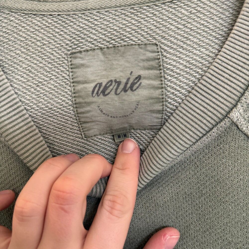 Aerie Oversized Crewneck Sweatshirt Olive Green Size Medium - Picture 3 of 4